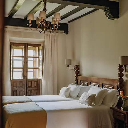 Palacio De Caranceja 4* Reocín